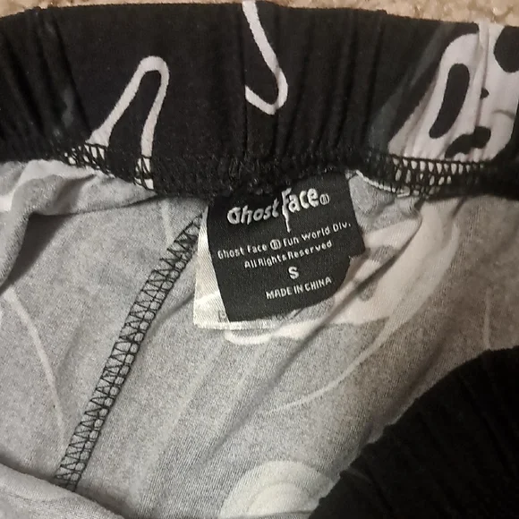 Women's p j's Bottoms ghostface size small - Picture 2 of 3